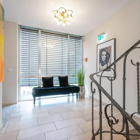 Livingroom Mathildenhoehe מלון דירות