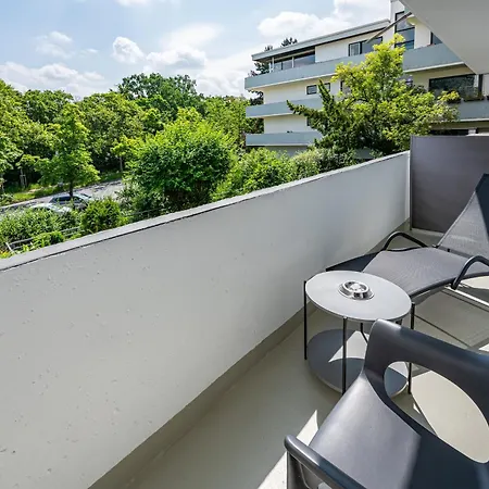 מלון דירות Livingroom Mathildenhoehe 4*