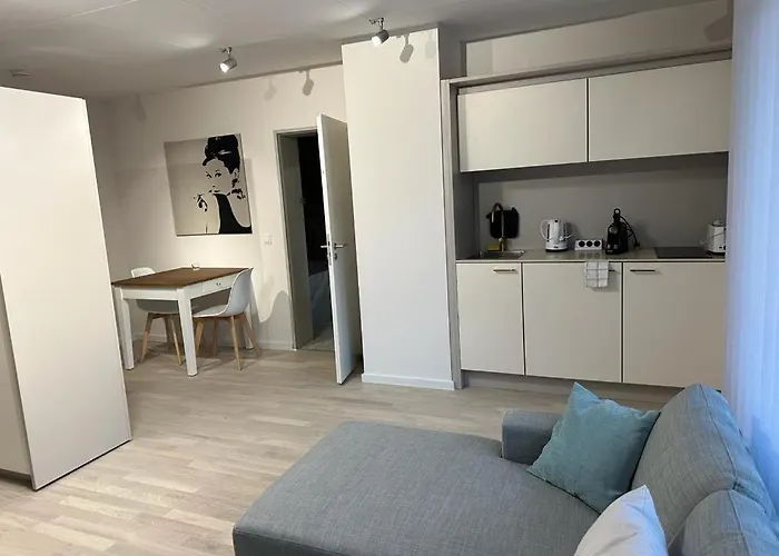 Aparthotel Livingroom Mathildenhoehe 4*