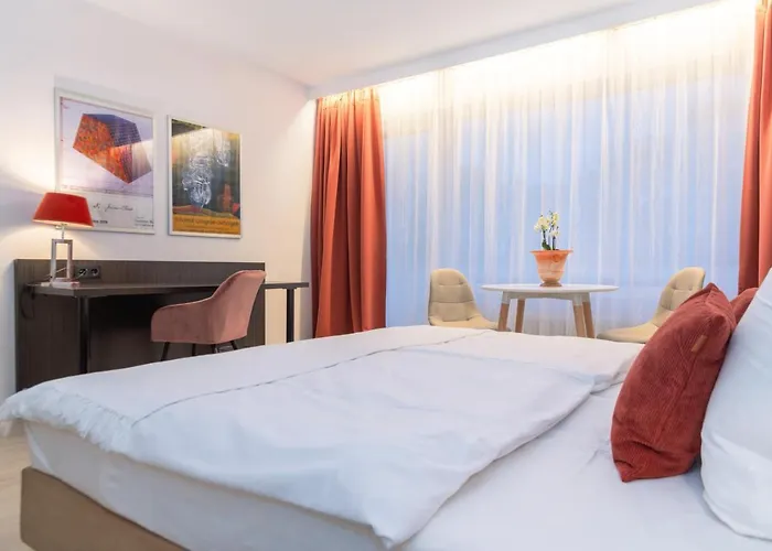 Aparthotel Livingroom Mathildenhoehe 4*