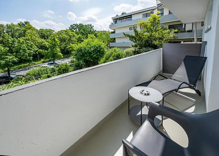 Aparthotel Livingroom Mathildenhoehe 4*